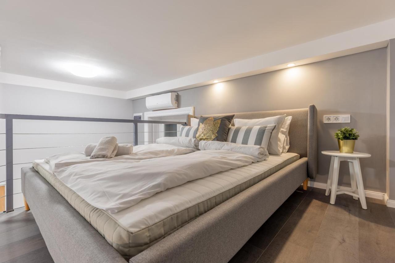 W33 - Prime Location - Comfortable Quality Apartments By Bqa ブダペスト エクステリア 写真