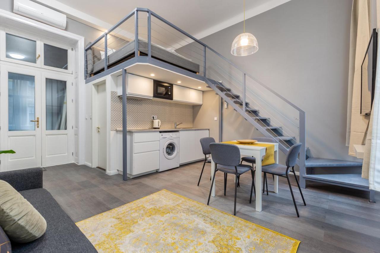 W33 - Prime Location - Comfortable Quality Apartments By Bqa ブダペスト エクステリア 写真